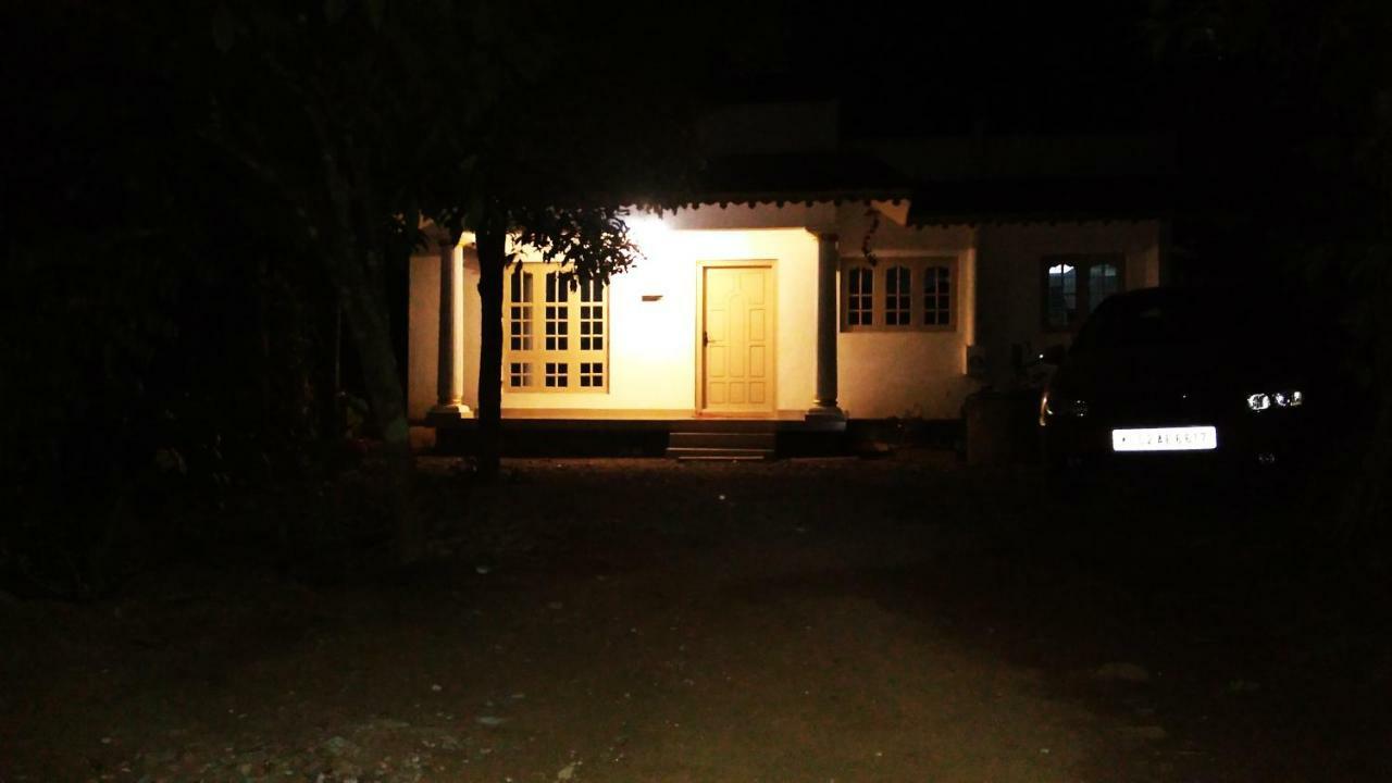 Leeland Munnar Bed & Breakfast Exterior foto